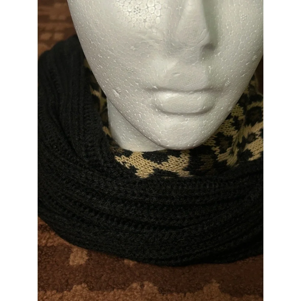 C.C. Exclusives Black Knit Leopard Print Infinity‎ Scarf